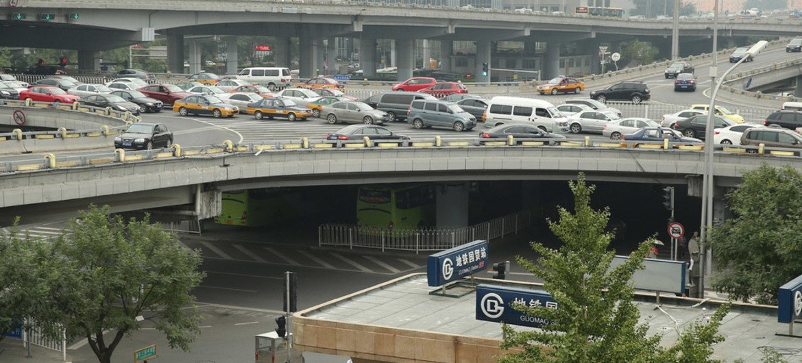 بانک جهانی با تعدادی از شهرهای بزرگ چین همکاری می کند تا به کاهش تراکم ترافیک و انتشار گازهای گلخانه ای کمک کند.  عکس: بانک جهانی/Wu Zhiyi